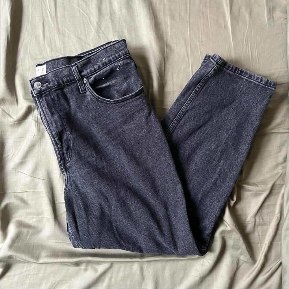 A&F High Rise Mom Jeans - Picture 5 of 5